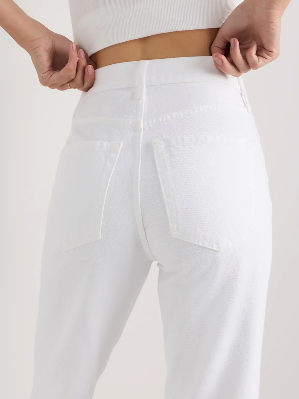 Quince NWT Bella Rigid Straight Leg Jeans - Whiteout - 28x26